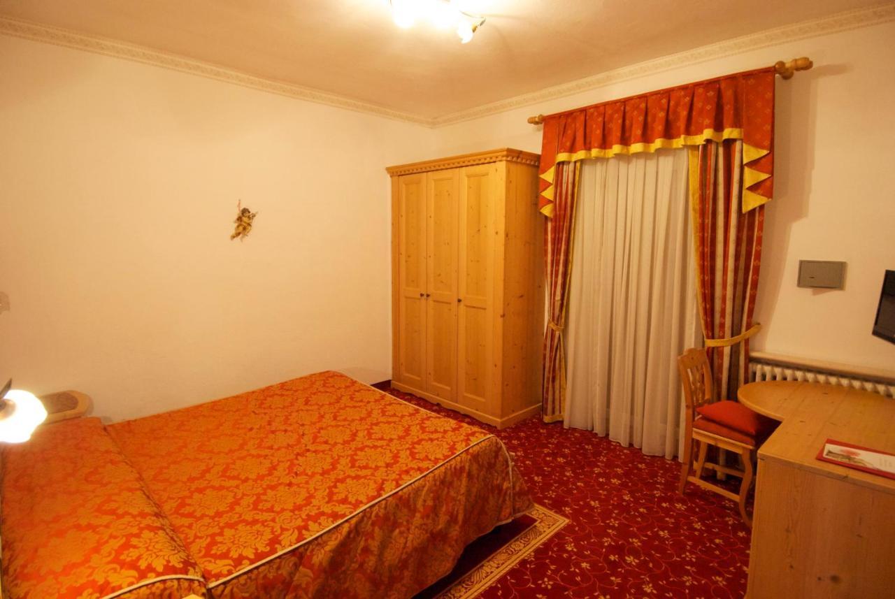 Hotel Belvedere Srl Fai della Paganella Habitación foto
